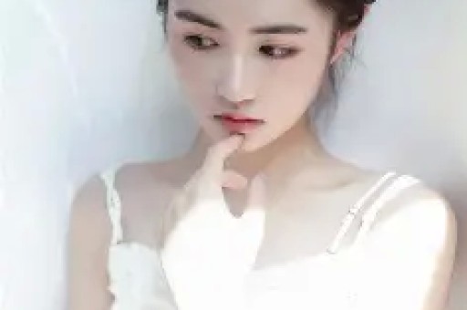 四大明星最新八卦：老燕子回归真相、迪丽热巴被截胡、黄杨钿甜恋情辟谣、严浩翔家庭纠纷！