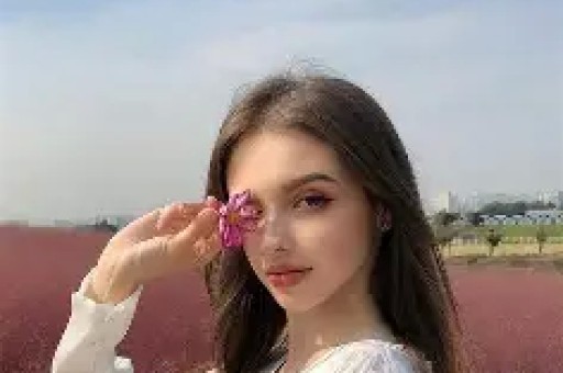 1天4个瓜！自曝怀双胎、国外生子、女星恋情曝光迪丽热巴最意外