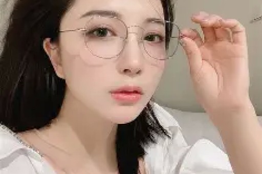 收手吧！“资本家的丑孩子”虞书欣黑历史被扒受害者不止一个