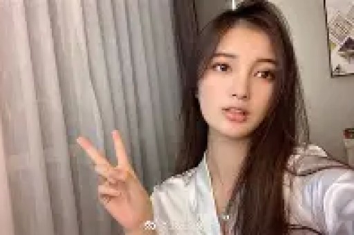 曝某知名女演员婚内出轨拍戏时与剧组男星乱搞被前夫当场抓包